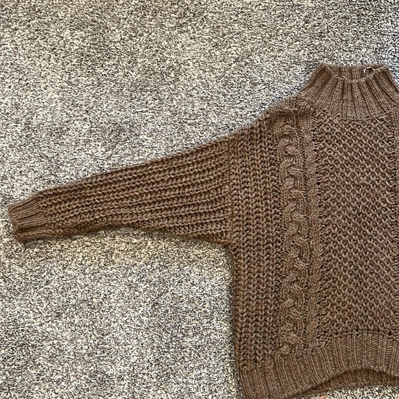 Universal Thread Women's Brown Mock Turtleneck Pullover Sweater - XS - Picture 3 of 8